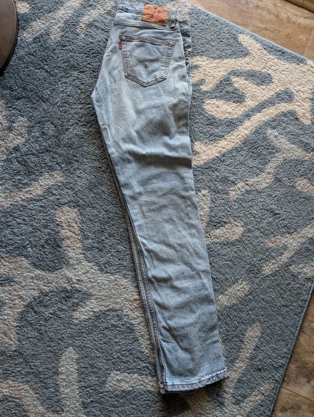 Levi's Light Blue Relaxed Fit Men's Jeans